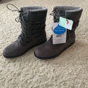 MUK LUKS Memory Foam Boots